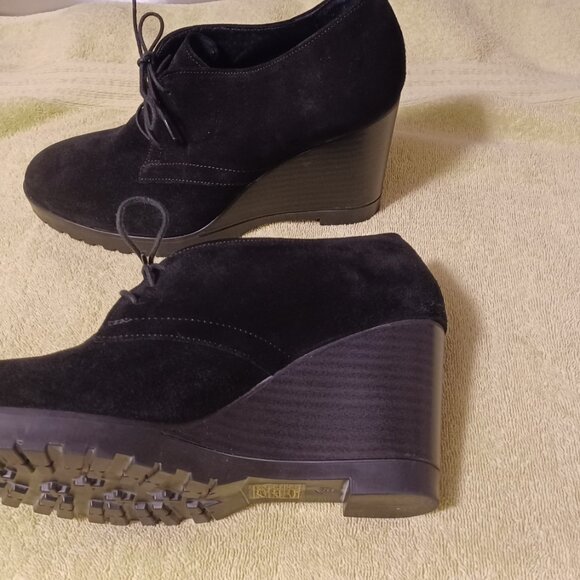 Browns, Black Suede, Lace-Up, Wedge Heel, Booties, Ladies Size 39 (or 8), Mint - Picture 4 of 4